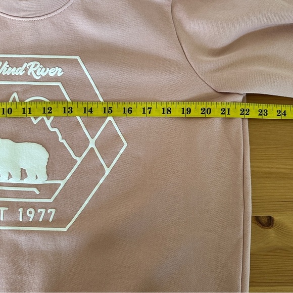 Wind River Women’s Pink Crewneck Sweatshirt – Mountain & Bear Graphic, Size M - Picture 6 of 8